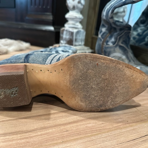 Dan Post Western Blue Embroidered Boot - Picture 7 of 7